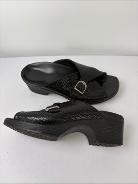 🐳 Ana-tech Black Woven Leather Slide Mules with Buckle Accent